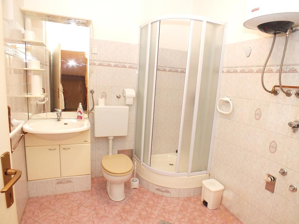 Biba Rooms Karlovac Esterno foto